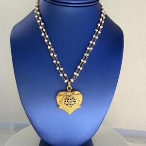 Vintage Style Heart. Gold tone Pendant. Freshwater Pearl Necklace